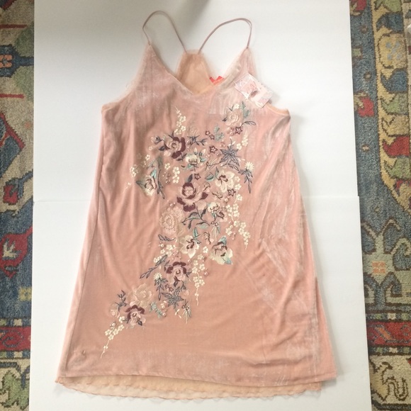 NWT Anthropologie velvet beaded floral dress - Picture 4 of 7